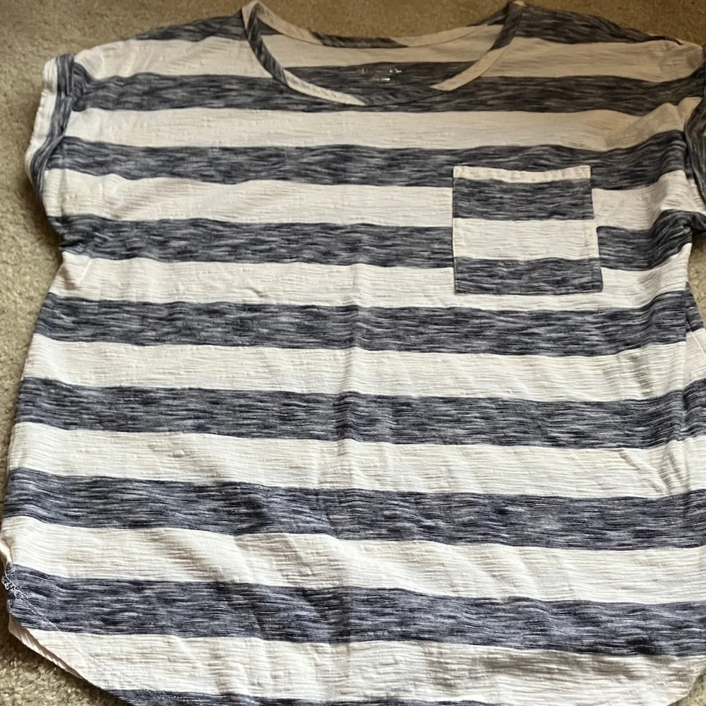 Striped top - Picture 1 of 2